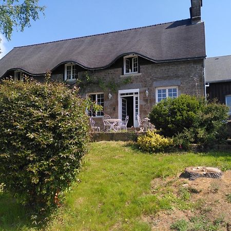 La Mancelliere De Montjoie Chambres D'Hotes Et Gites Saint-Michel-de-Montjoie Eksteriør bilde